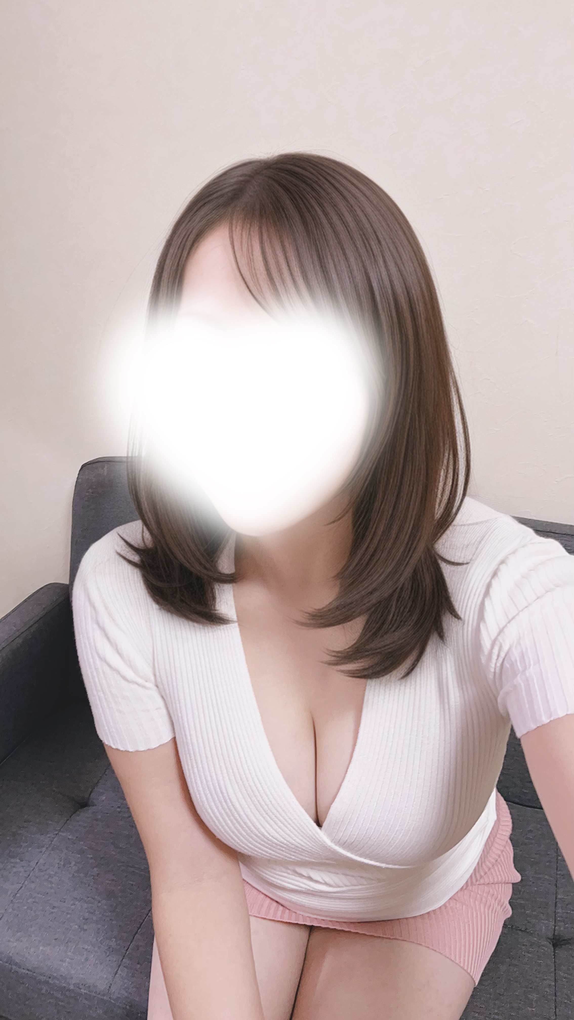 小鳥遊ひな
